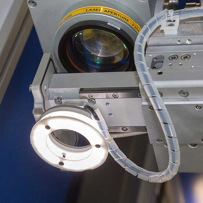 Máquinas-de-marcado-y-grabado-láser-Sistema-de-visión-Reflex-Lasit-8 La historia de LASIT