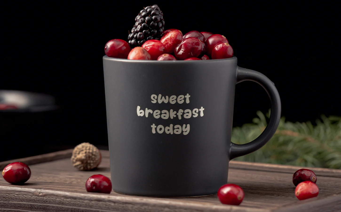 Marcatura-laser-su-tazza-ceramica-nera Inicio